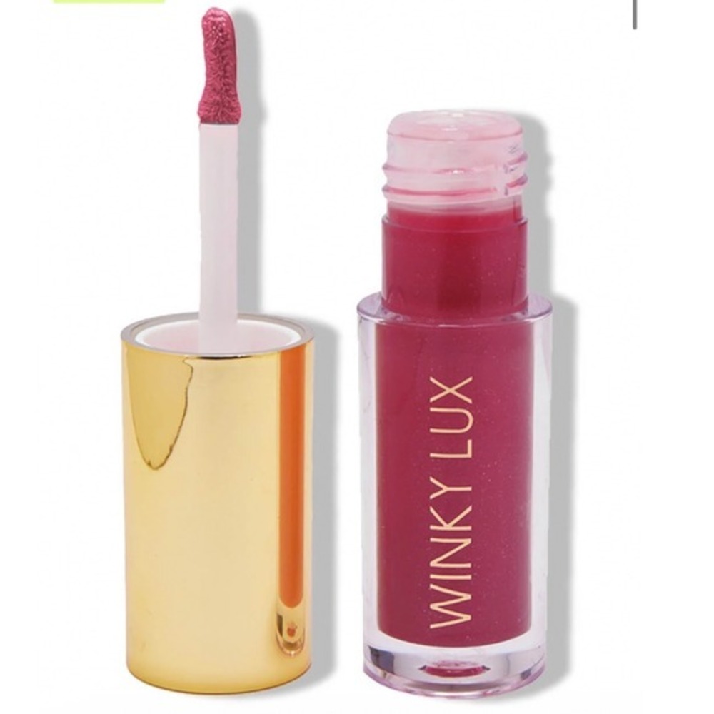 Winky Lux Very There Lip Oil Berry Hydrating High Shine Vegan Lip Gloss 0.12oz